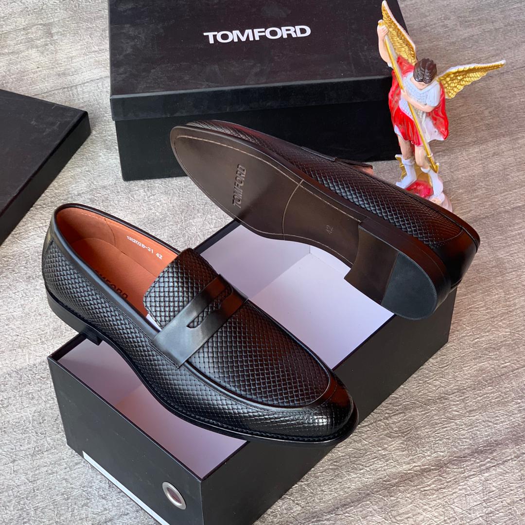 men's embossed leather penny loafers