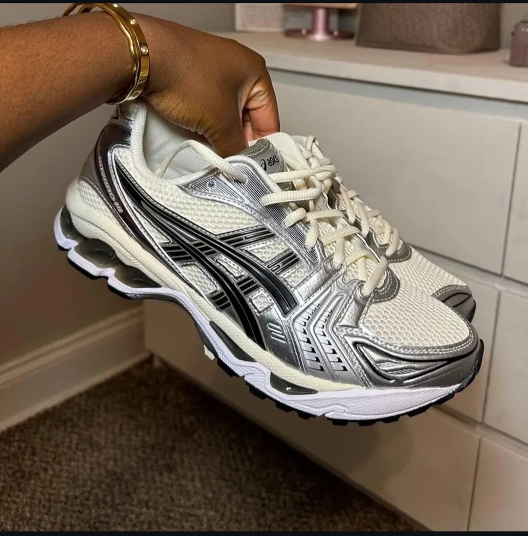 luxury low ankle tongue sneakers (copy)