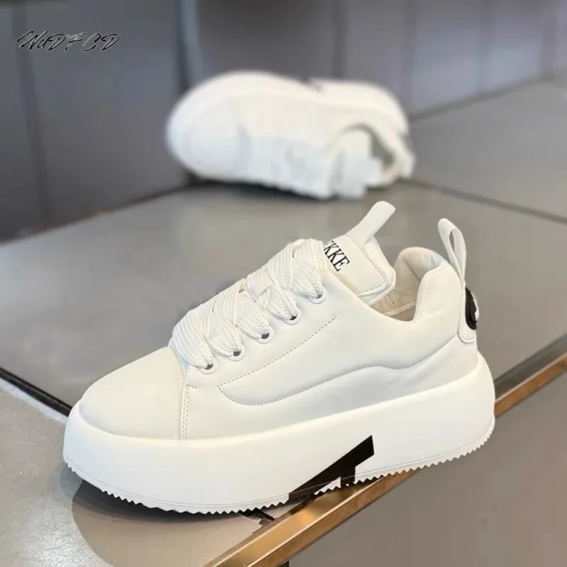 chunky fashion breathable sneaker (copy)