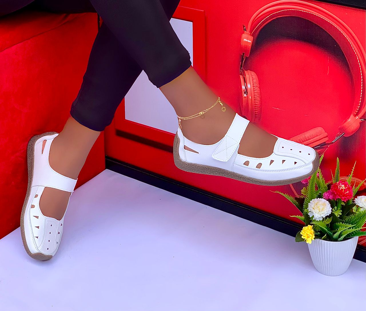 black leather strappy heeled sandals (copy)