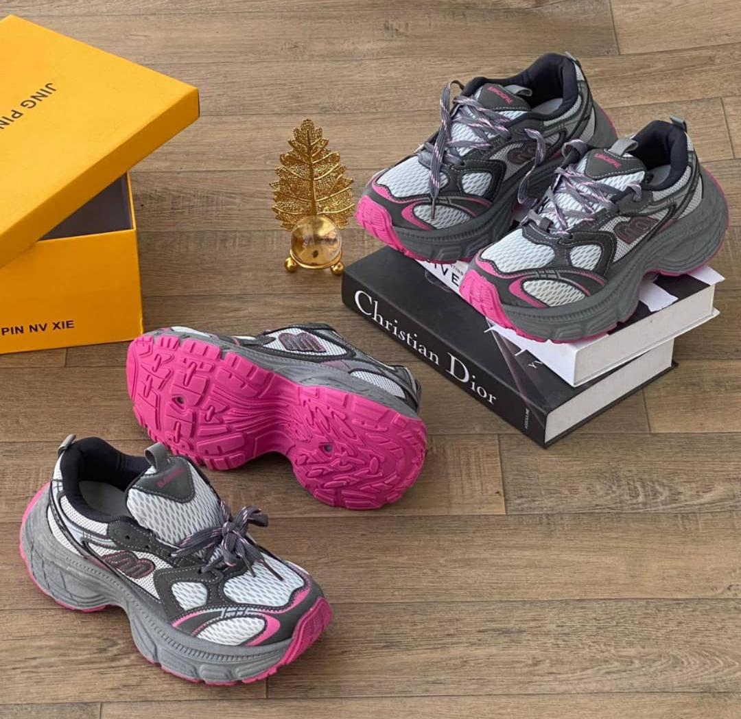 chunky futuristic retro breathable sneakers (copy)