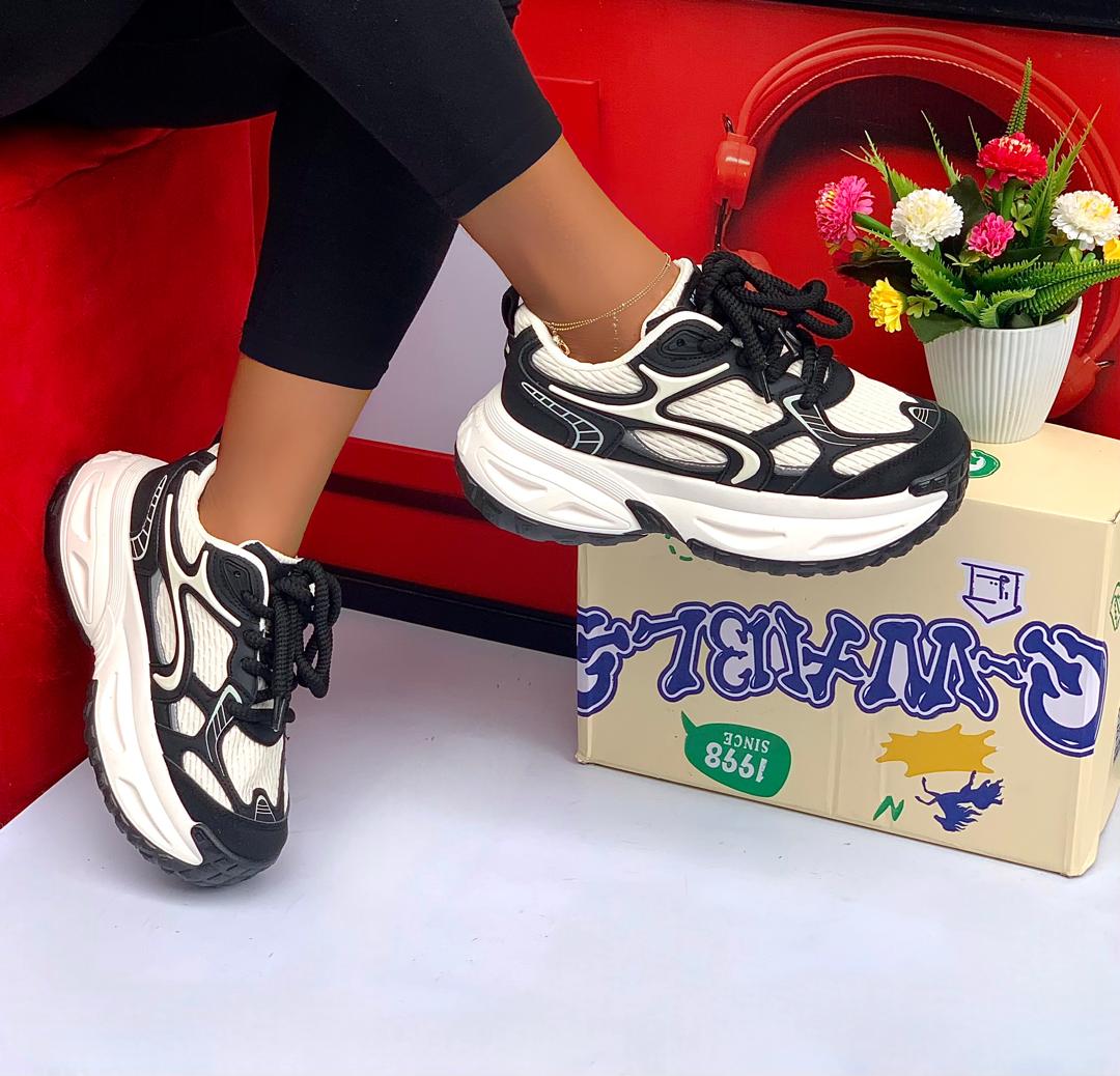 converse chuck taylor all star sneakers (copy)