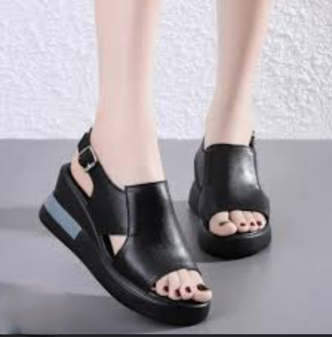 chunky studded platform sandals (copy)