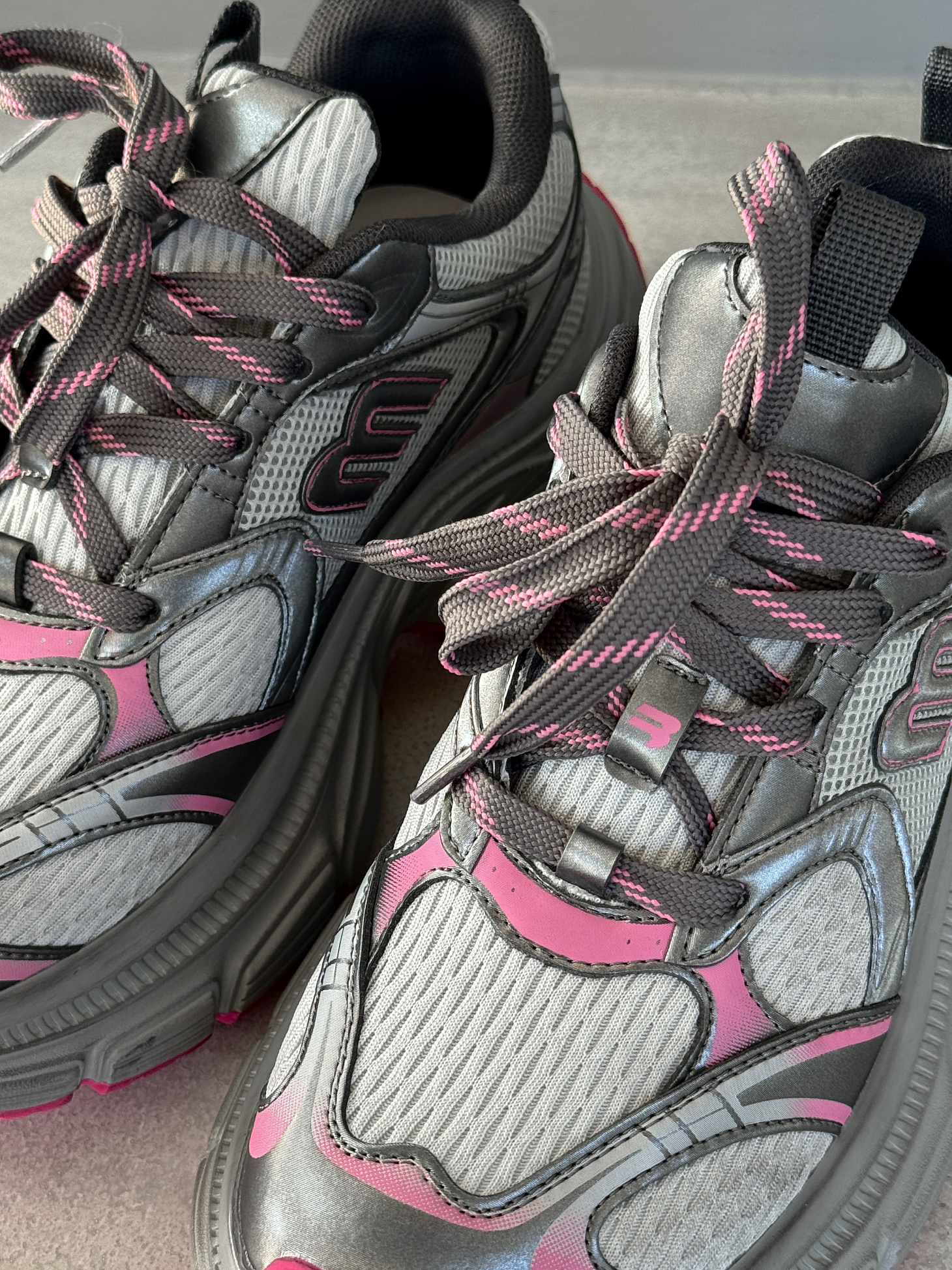 chunky futuristic retro breathable sneakers (copy)